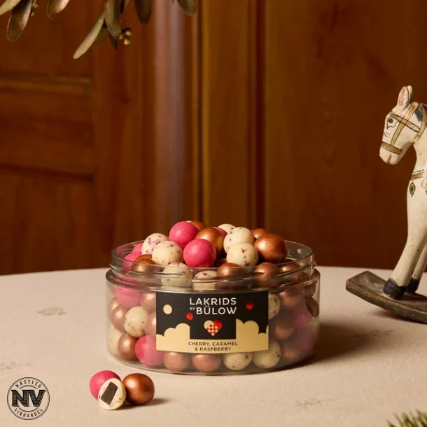 LAKRIDS BY B�LOW - MIXED WINTER CLASSIC CARAMEL, CHERRY SOUR &amp; CRISPY RASPBERRY LARGE