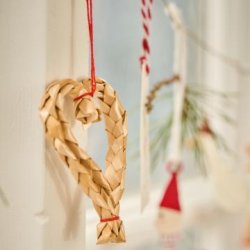 STILLENAT, HJERTE FLETTET I HAMP MED RDT BND